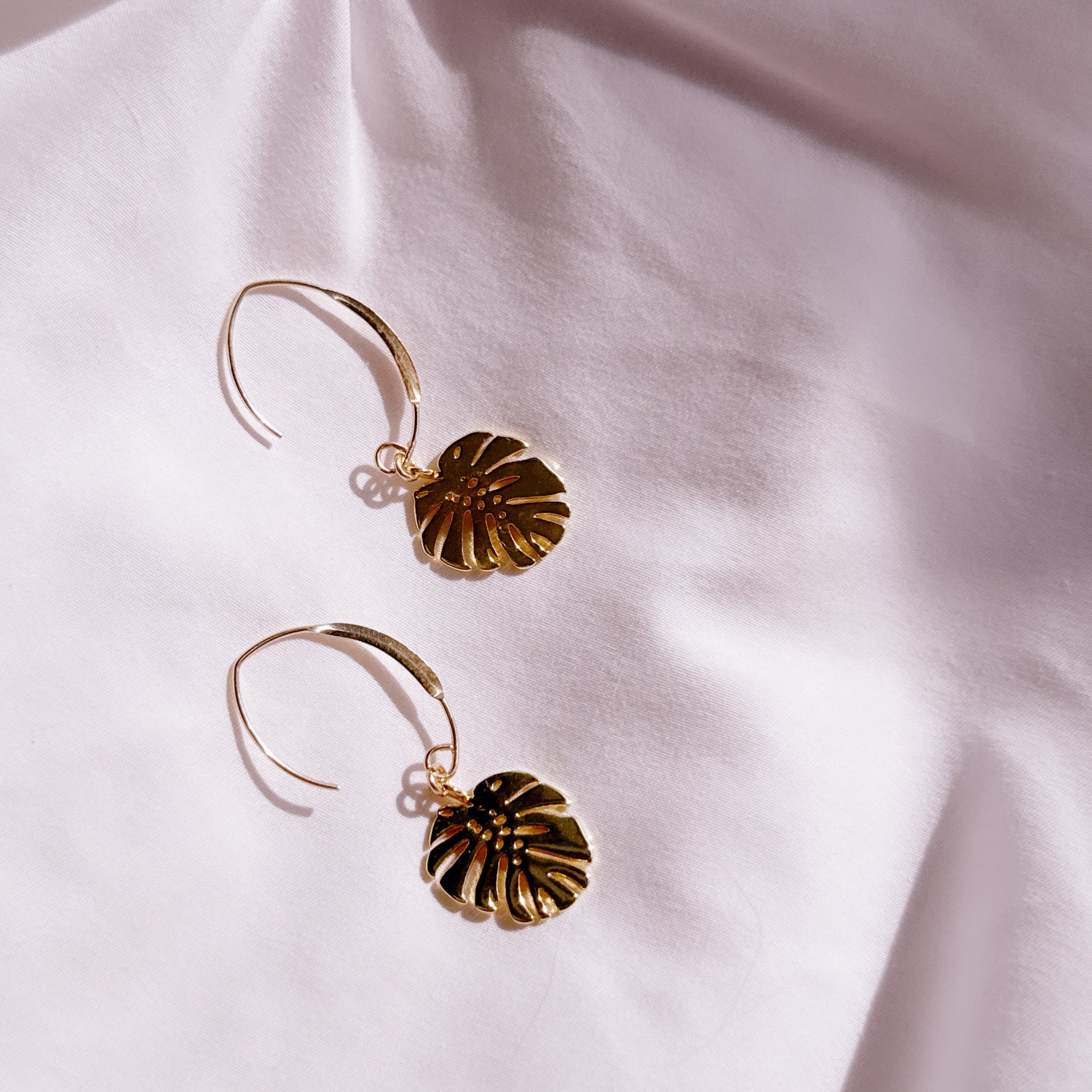 Monstera Gold Filled Earrings – Tropical Hawaiian Jewelry